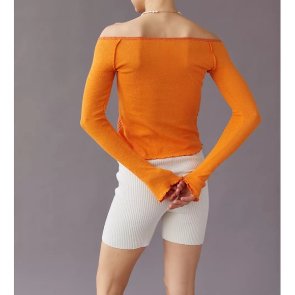 Urban outfitters off the shoulder top - Picture 3 of 3